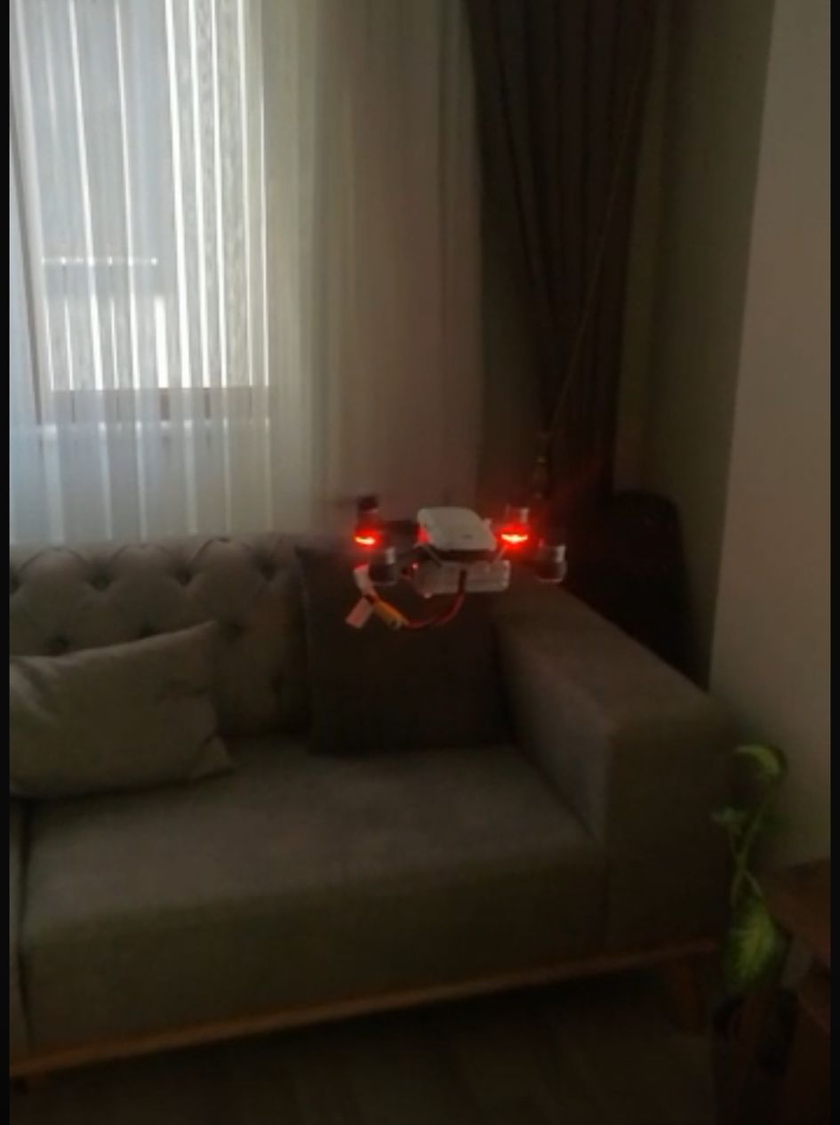 DJI Spark voando com SparkAltBatteryBoard